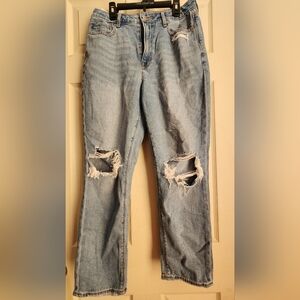 American Eagle Outfitters Light Blue Distressed Boyfriend Jeans